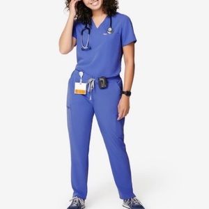 Figs Denim Set: Casma Three-Pocket Scrub Top Small and Denim Yola Pant Small